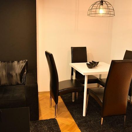 Naumovski Apartments 斯科普里 外观 照片