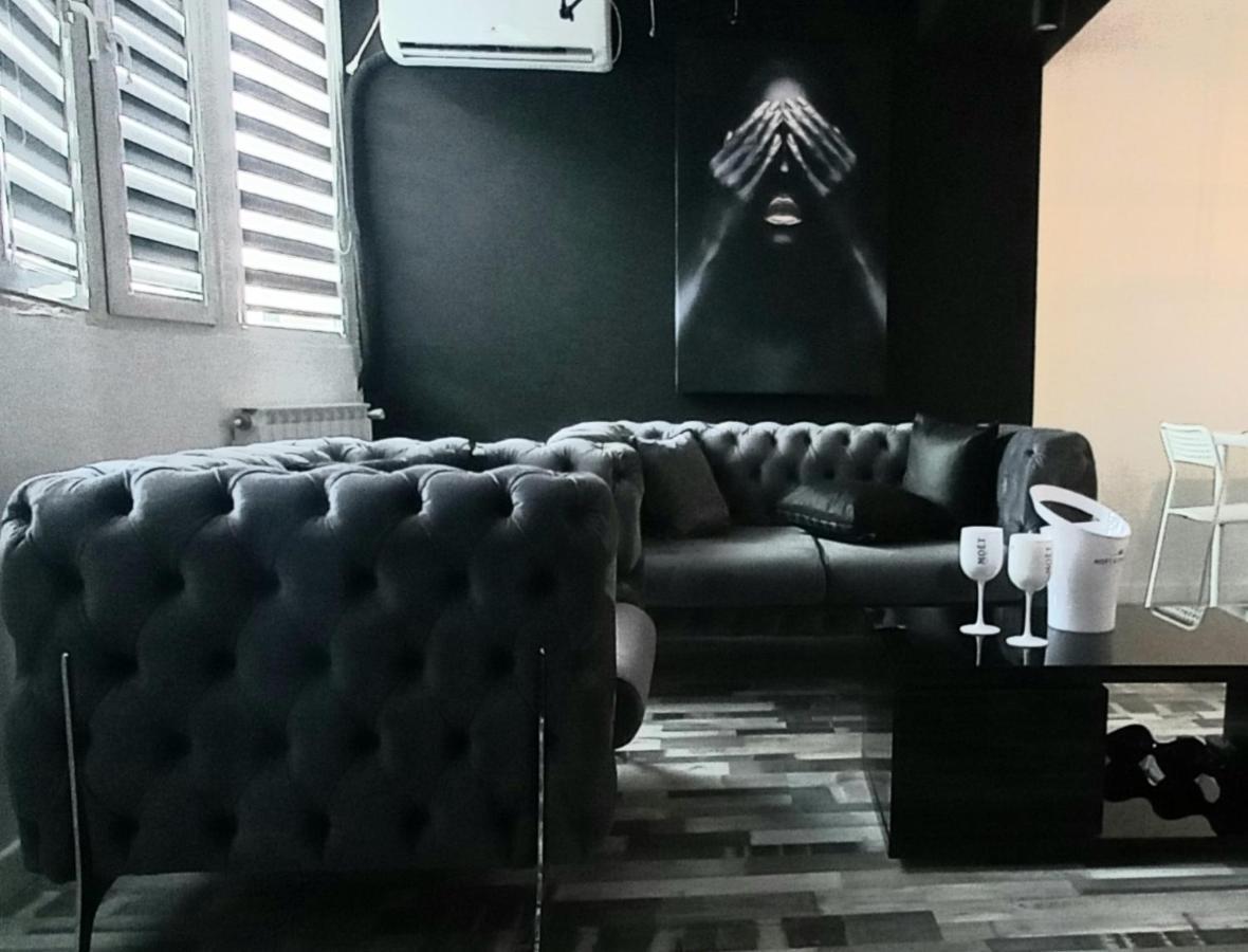 Naumovski Apartments 斯科普里 外观 照片